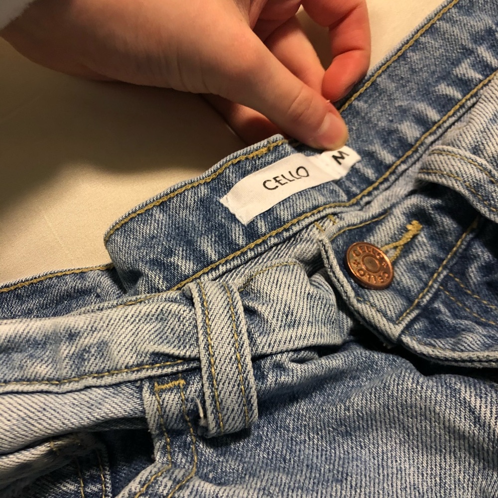 CELLO Shorts - Picture 4 of 4